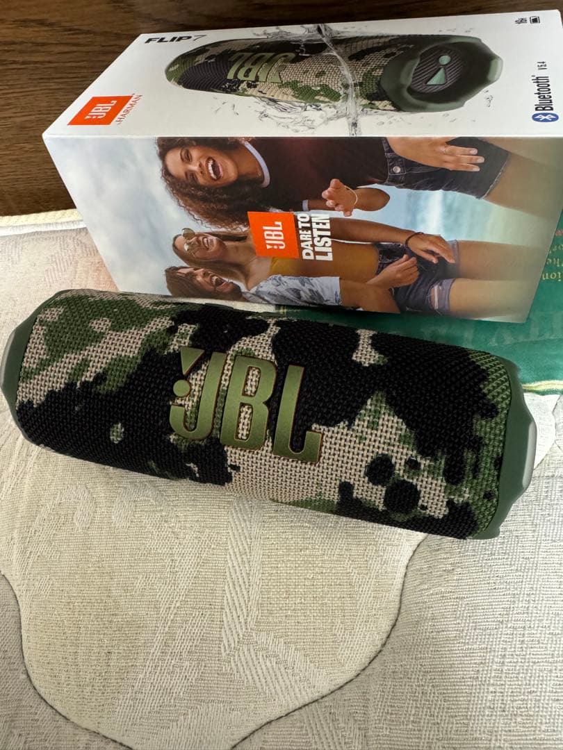 JBL FLIP7 迷彩 Bluetoothスピーカー