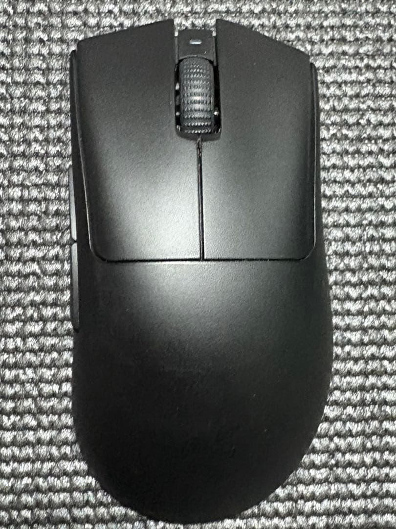 Razer DeathAdder V3 Pro 黒　エルゴノミック形状