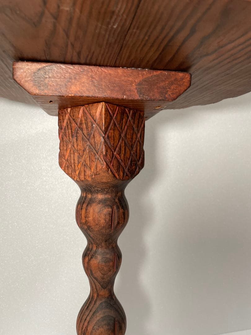 木製円形テーブル 猫型椅子 波型天板セット