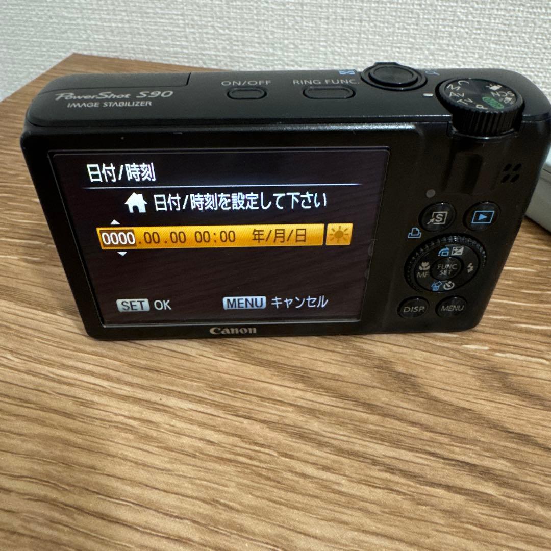 美品 Canon PowerShot S90 コンパクトデジタルカメラ