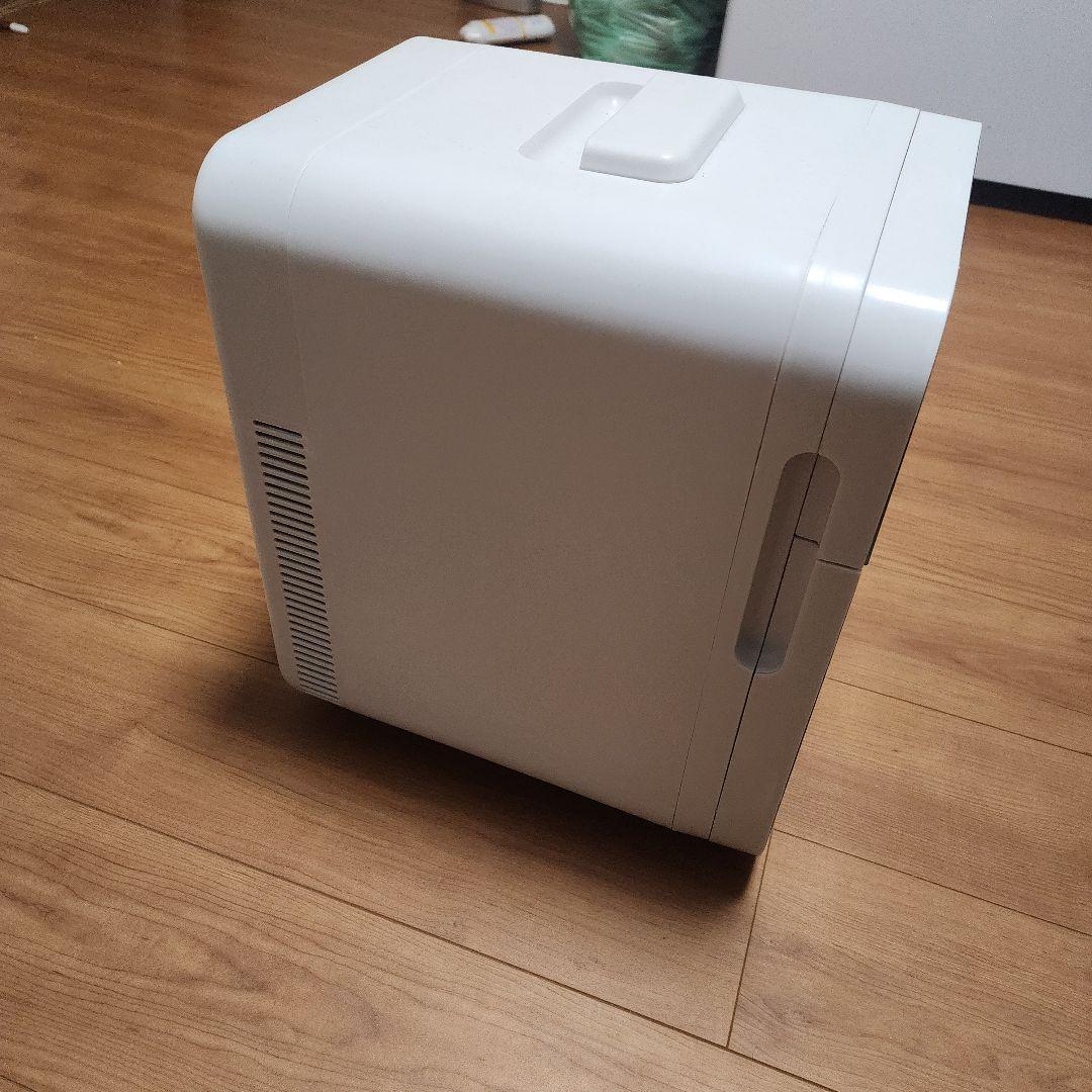 冷蔵庫 20L ミニ冷蔵庫 LCD温度表示 冷温庫 ペルチェ式 収納　保温&保冷