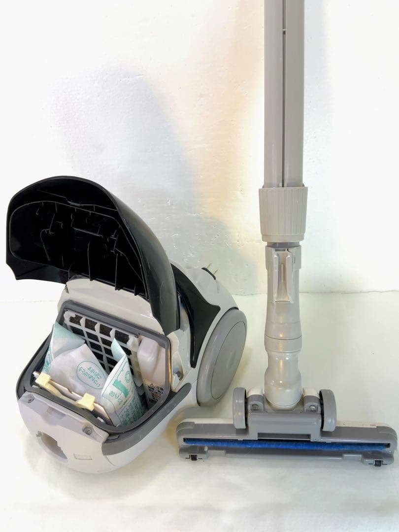 Panasonic 紙パック式クリーナー　MC-PB5F-KK ブラック