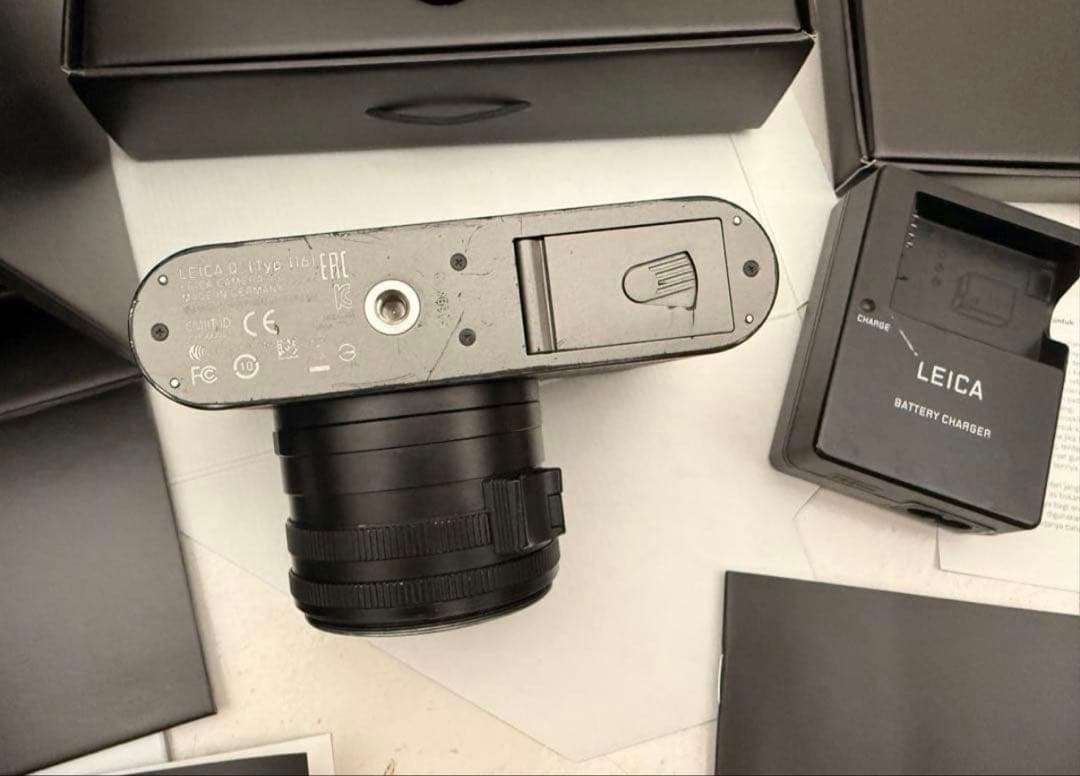 ライカ LEICA Q Titanium Grey camera