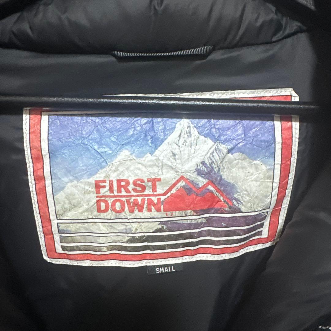 ファーストダウンUSA ダウンジャケット S ペイズリー柄