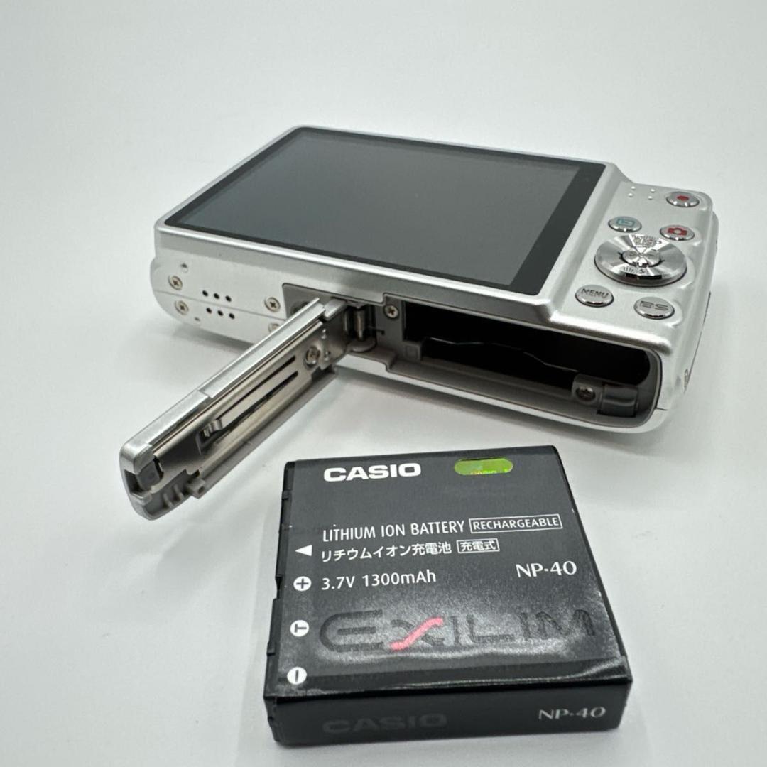 CASIO EXILIM EX-Z300 シルバー コンパクトデジタルカメラ