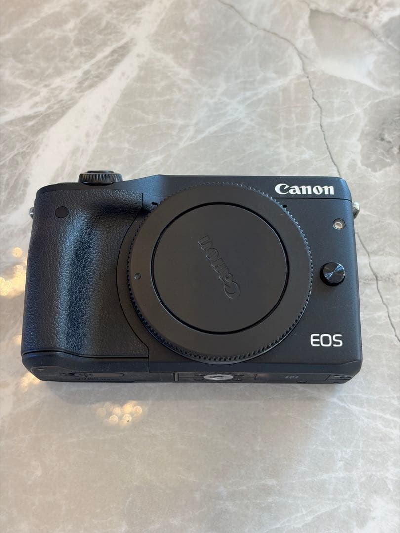 canon EOS M3 カメラ