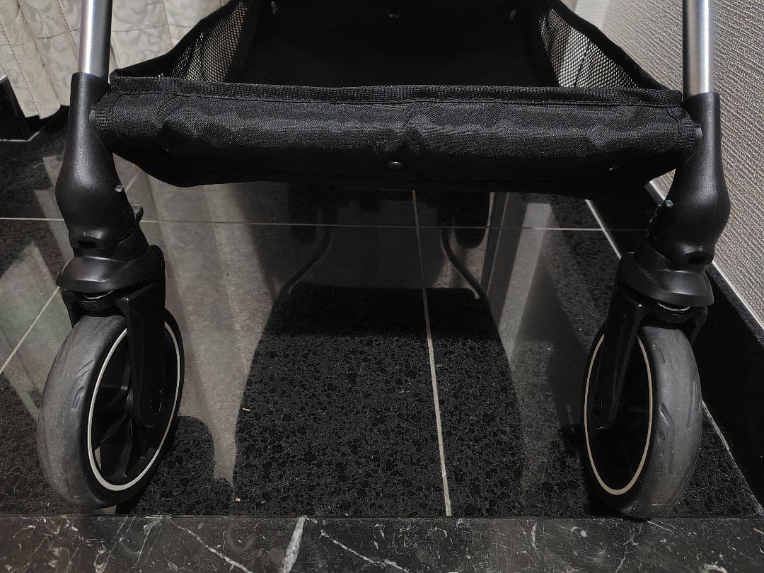 bow＆mew　ペットカート　ベージュ 小型犬向け　分離　自立　軽量　中古品