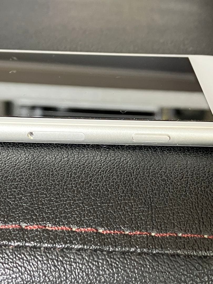 や*ま様 Apple iPhone 8 ホワイト 本体