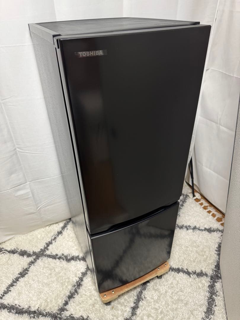 東芝GR-V15BS(K) 2ドア冷蔵庫 (153L右開き) セミマットブラック