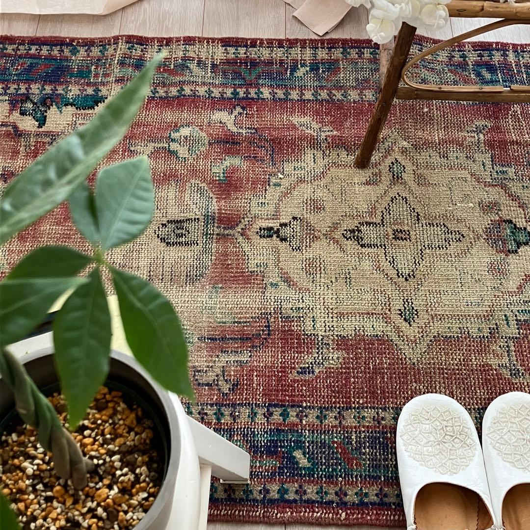 メダリオン✳︎ブルー85〜78×196✳︎レッドパープル　トルコヴィンテージラグ