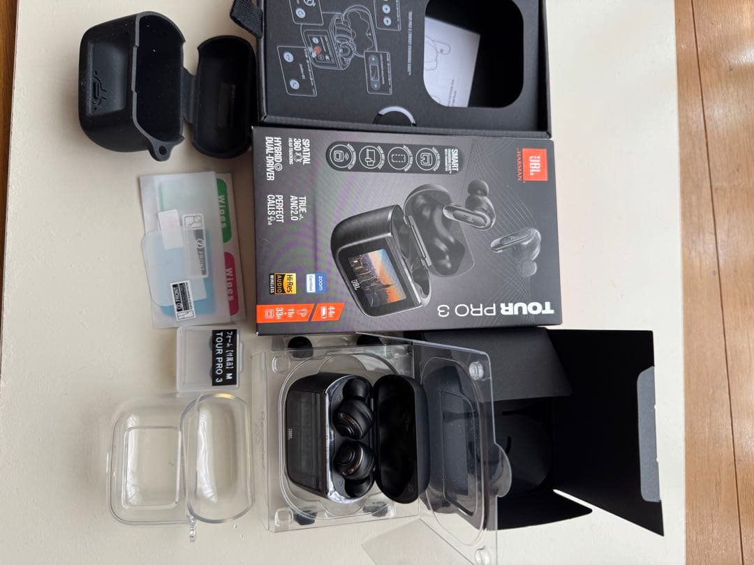 ★美品おまけ付★JBL TOUR PRO 3 ワイヤレスイヤホン　ブラック