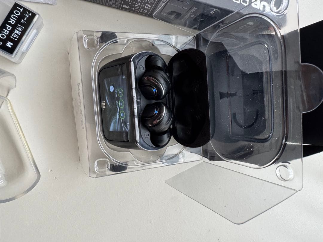 ★美品おまけ付★JBL TOUR PRO 3 ワイヤレスイヤホン　ブラック