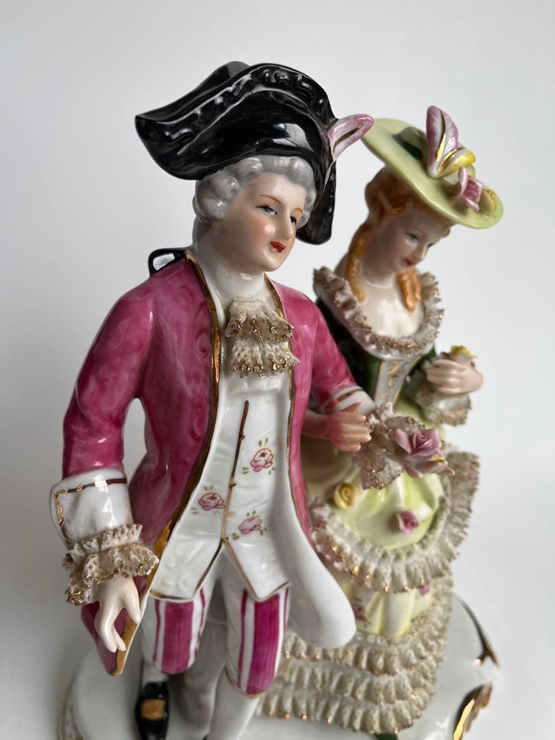 【磁器製アンティーク人形】 昭和から語りかけるセト・ノベルティ