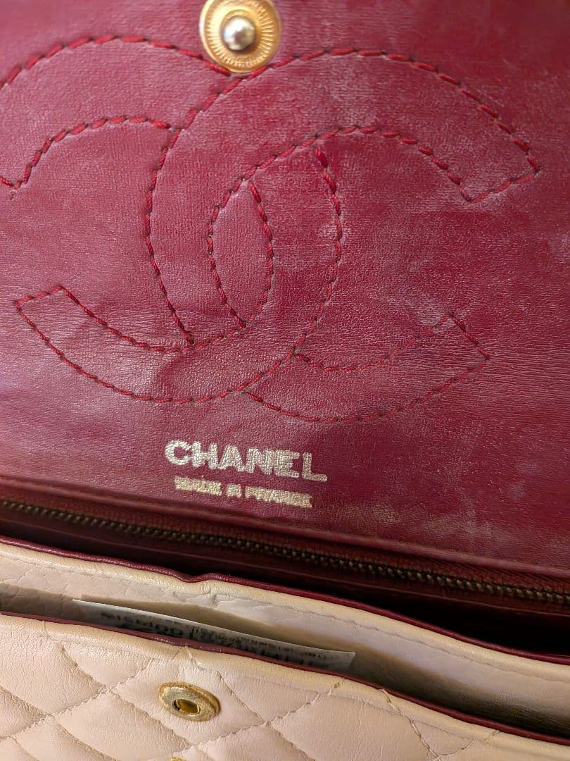 CHANEL ダブルフラップアイボリー バッグ