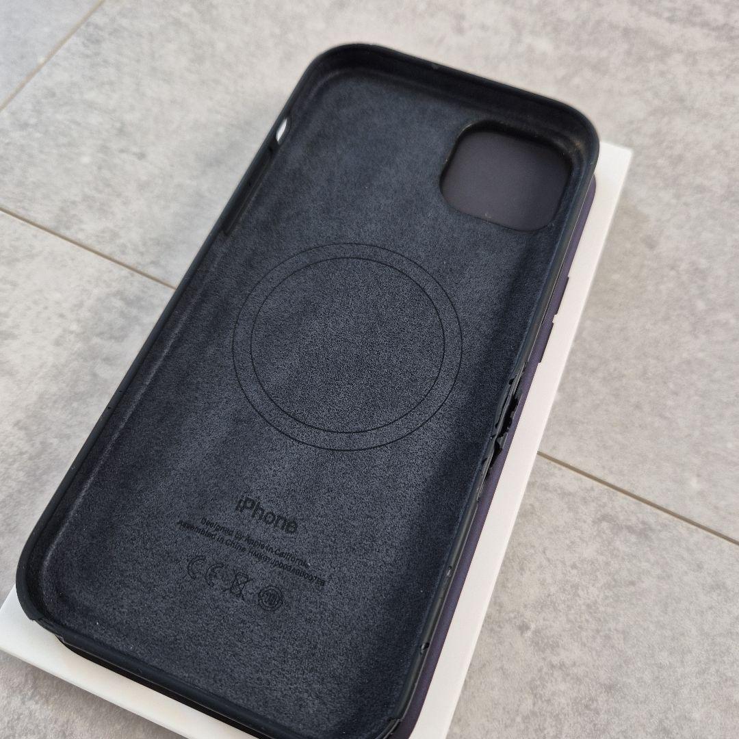 iPhone15 plus ブラックSIMフリー+純正アクセサリー付