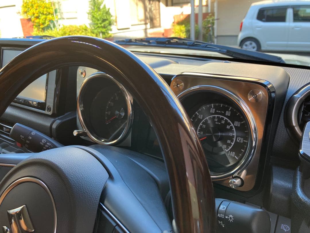 ジムニーretro activeメタルガーニッシュ