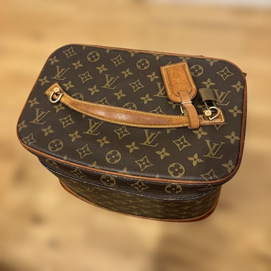Louis Vuitton モノグラム バッグ　化粧ボックス