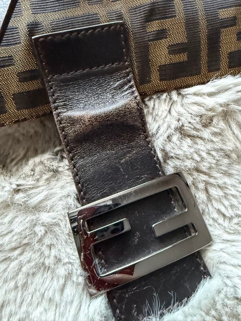 フェンディFENDI ヴィンテージショルダーバッグ　正規品