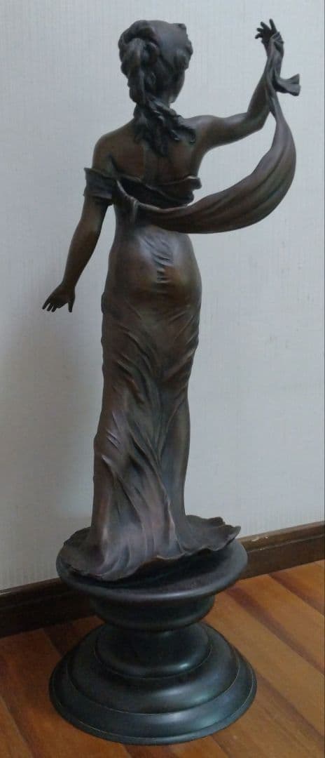 ブロンズ像風　鉄像　女性像 　約90cm