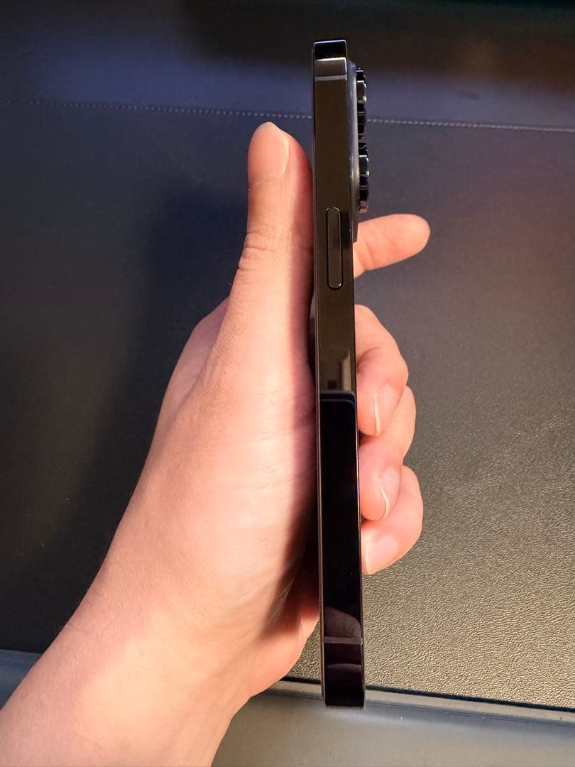 【良品/ケース付】iPhone 14 Pro 256GB SIMフリー ブラック