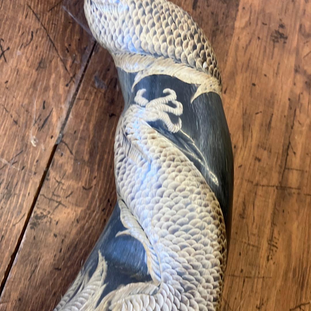 昭和レトロ アンティーク 水牛の角 彫刻 龍 双龍 天然 縁起物 置物 オブジェ