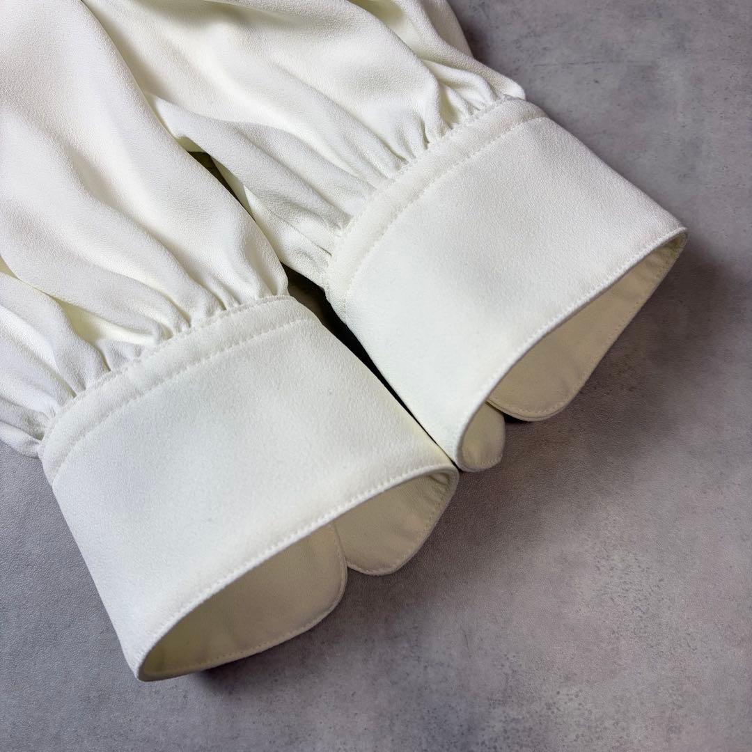 美品 allureville ジョーゼット ボウタイブラウス オフホワイト