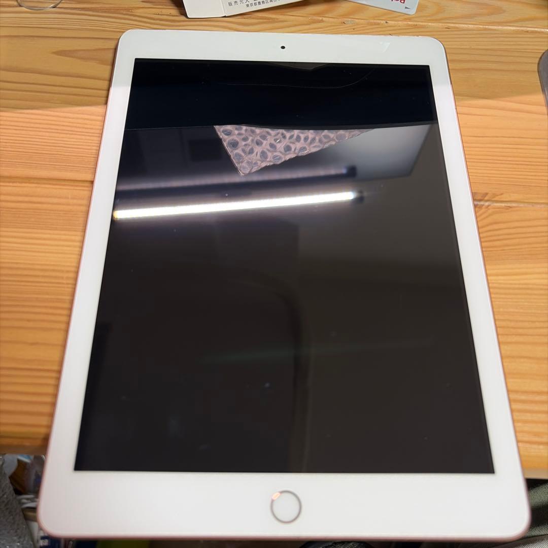 iPad 第6世代 32GB Cellular ゴールド SIMフリー