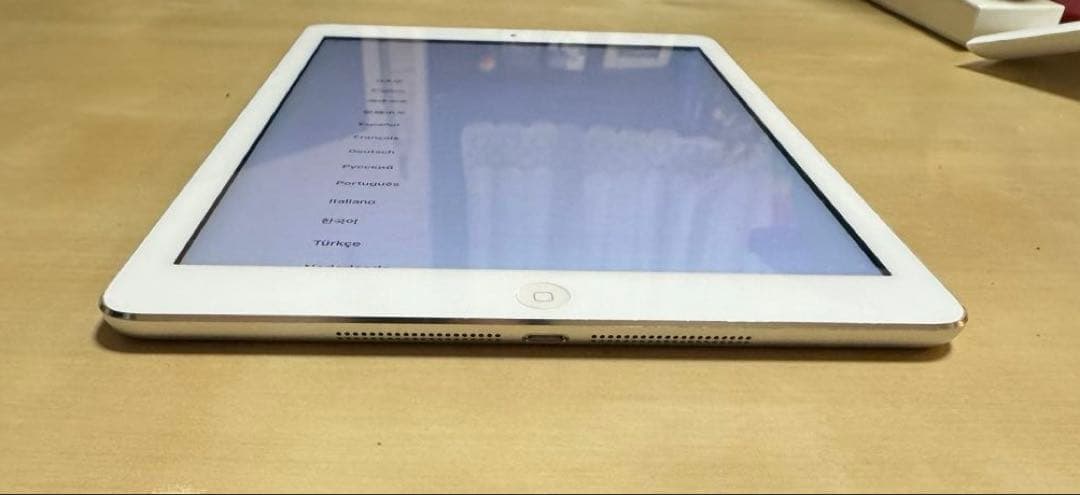 iPad Air 初代モデル　名前刻印あり　32GB WiFi シルバー