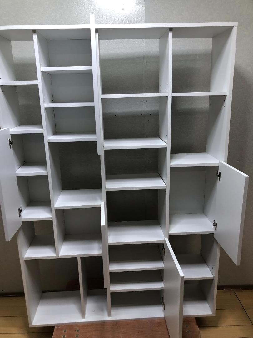 LOWYAの大理石風　本棚 シェルフ ディスプレイ 縦型 250414-11