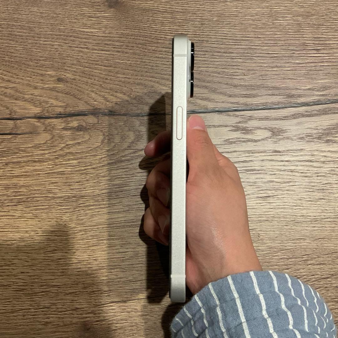 美品　iPhone14 128GB