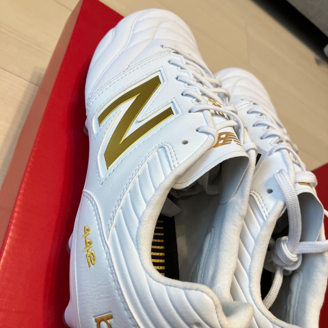 New Balance 442 サッカーシューズ ホワイト/ゴールド