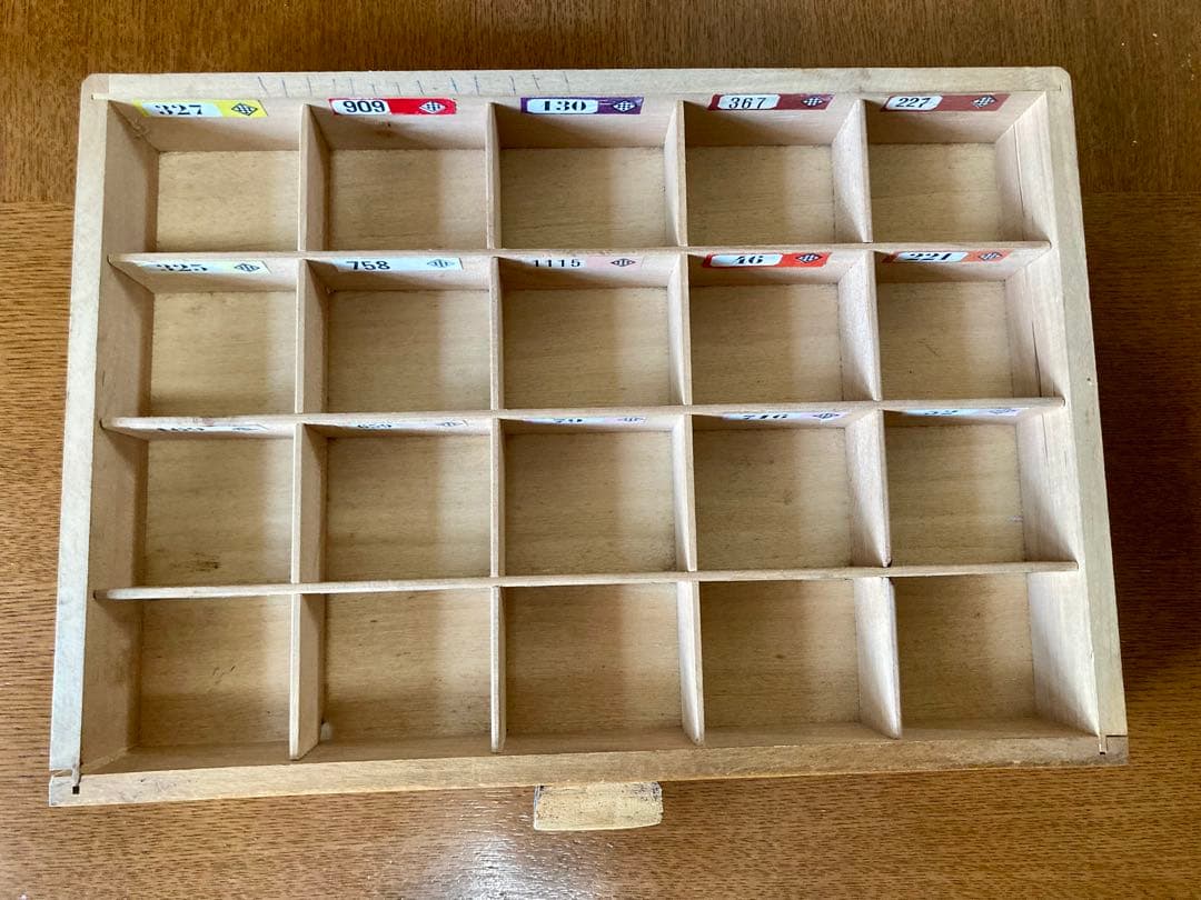 フランス アンティーク ギッターマン ソーイングキャビネット糸巻ディスプレイ什器