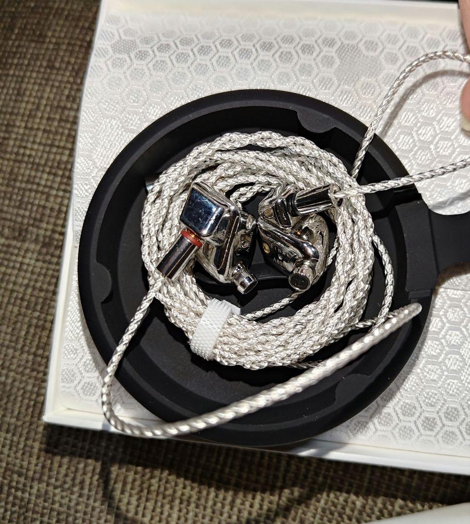 イヤホン Final A8000