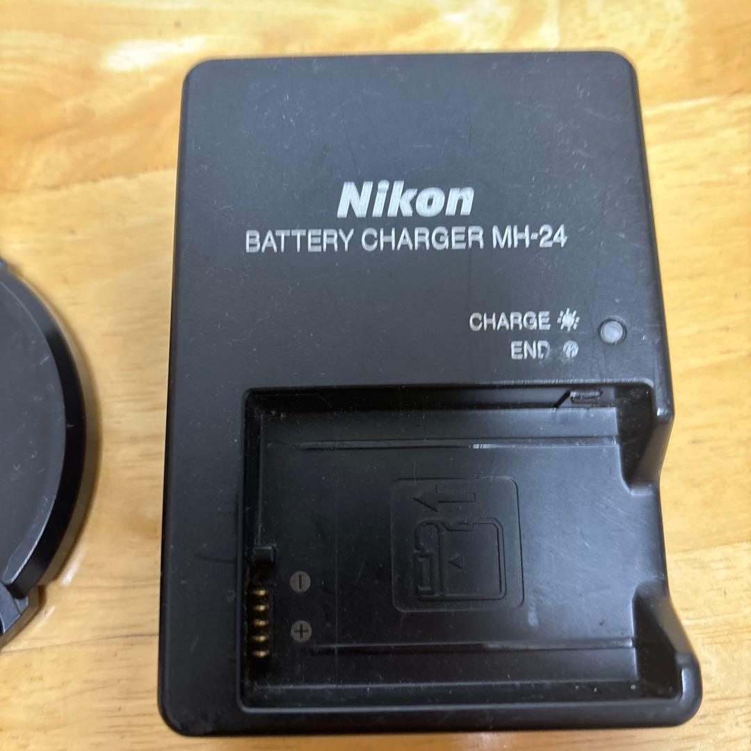 【*)様 Nikon D5100 ＋AF-S 18-200mm おまけ多数