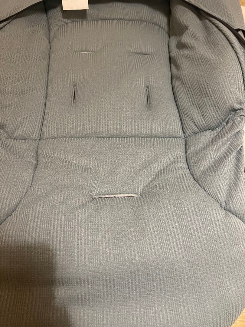 COMBI　電動ハイローチェア　ネムリラ　コードタイプ autoswing