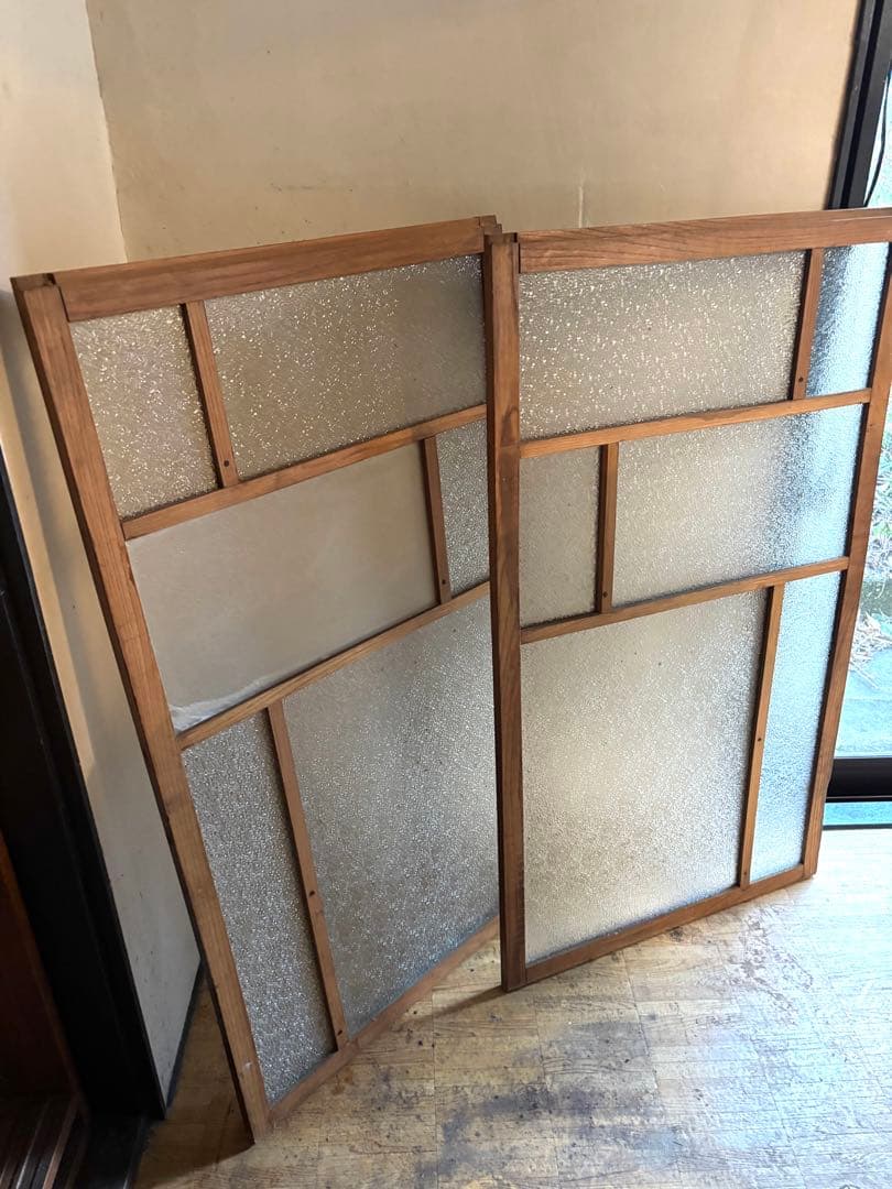 昭和20年代 食器棚 引き戸　型板ガラス 木枠 建具60×106cm｜2枚セット