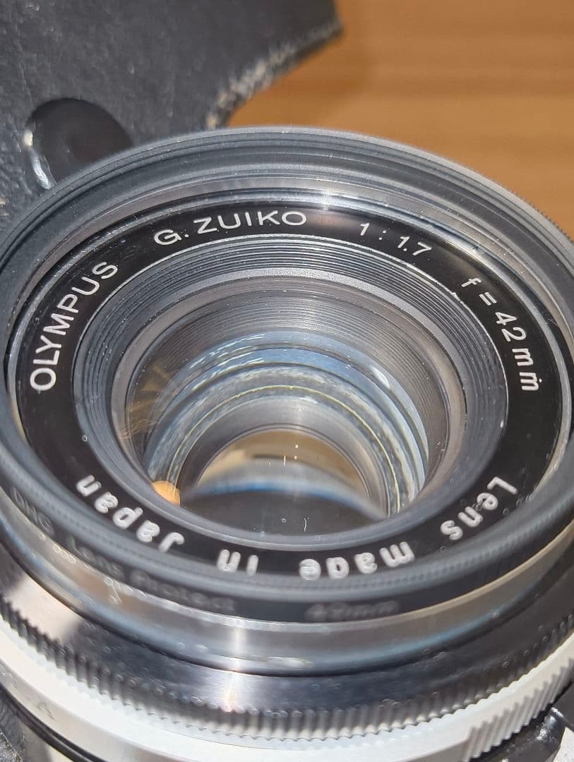 Olympus 35 SP 専用ケース、市販ストラップ、電池スペーサー付き