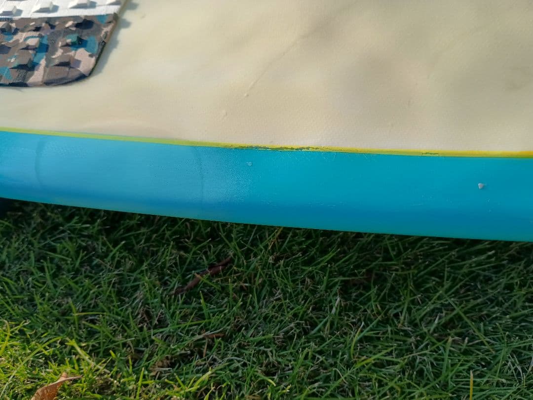 ファンボード エッセンスessenseサーフボード　ミッドレングス6.6フィン