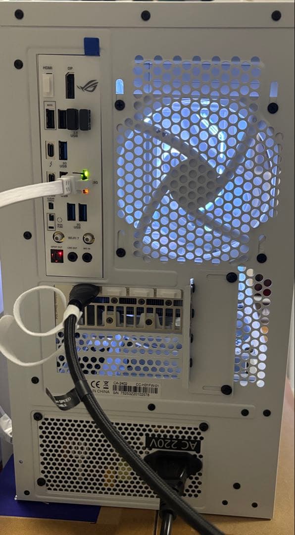 265KF、RTX5060ti16GB搭載、自作デスクトップPC