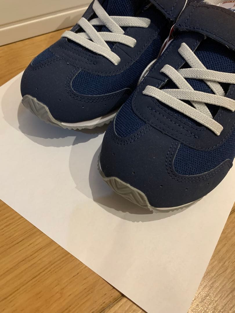 ミキハウス　ミズノスニーカー　20センチ