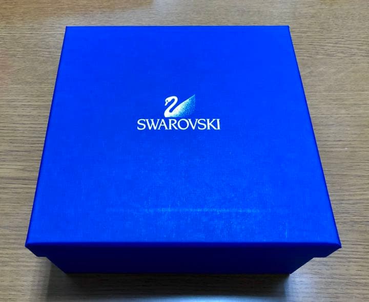 SWAROVSKI スワロフスキー クリスタル 置物 スワンのはばたき