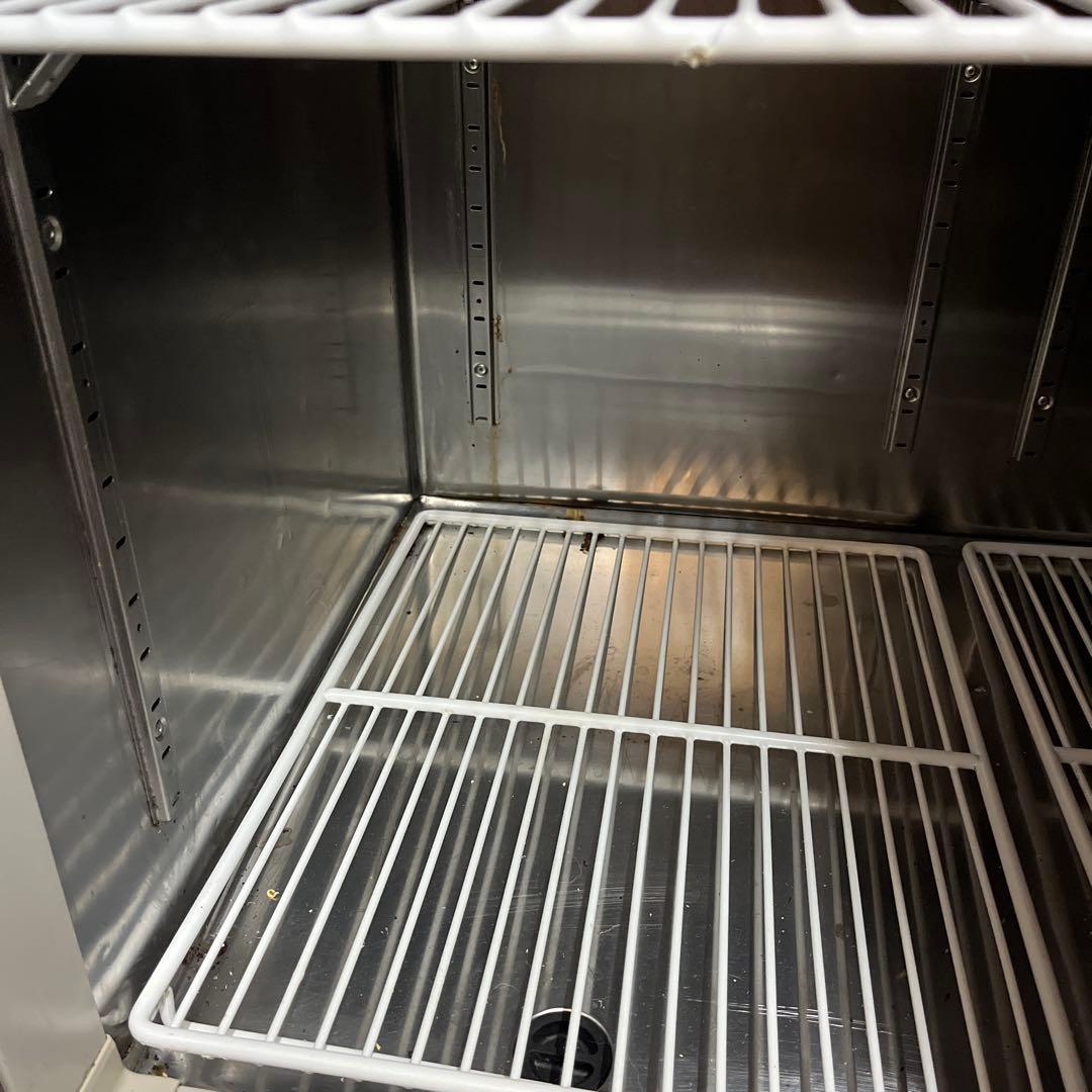 業務用用冷蔵庫　HOSHIZAKI インバーター冷却 4ドア冷蔵庫　ホシザキ