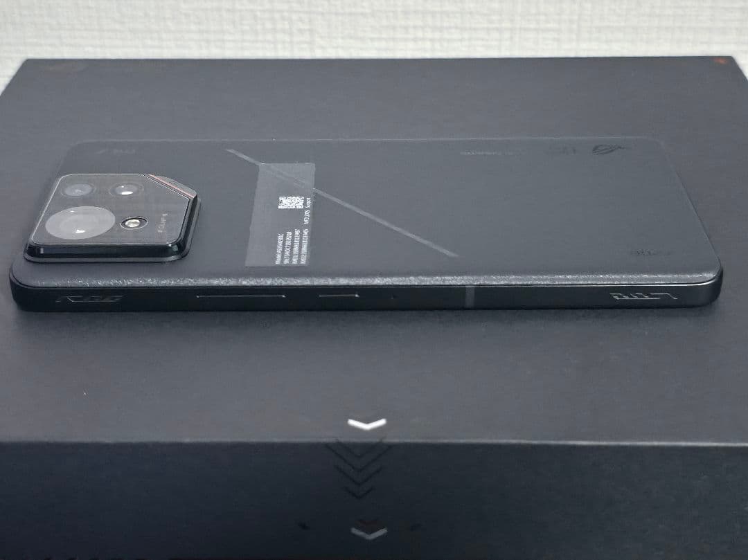 【美品・付属品あり】ROG phone 9 pro 16GB/512GB