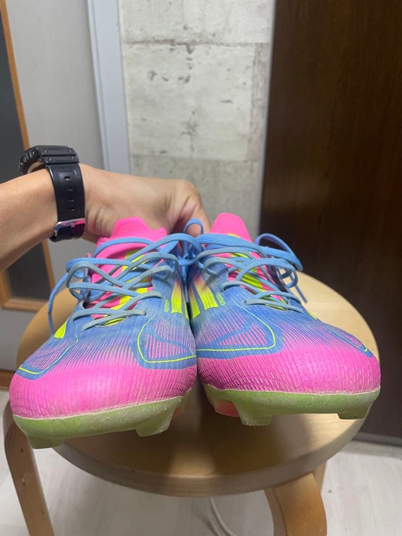 アディダス　f50