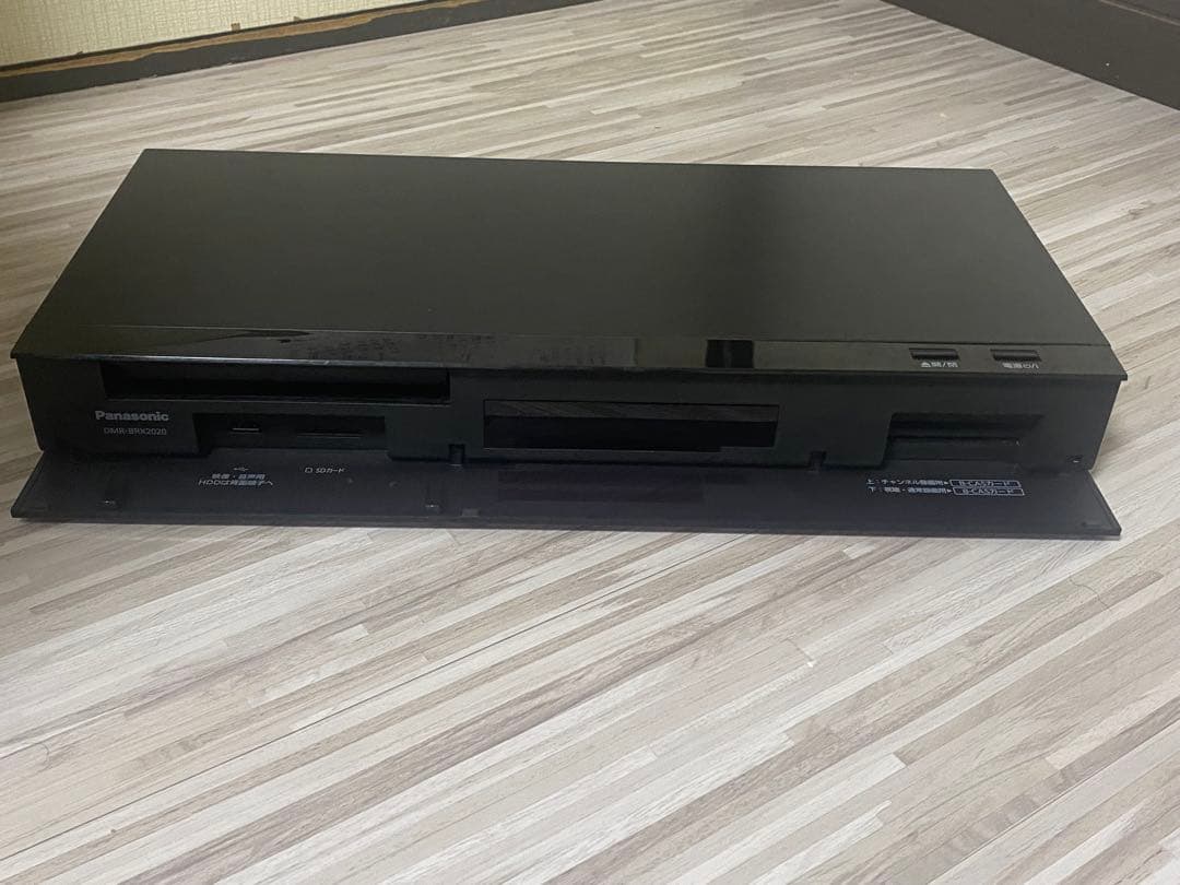 Panasonic BDレコーダー DMR-BRX2020 (6チャンネル録画)