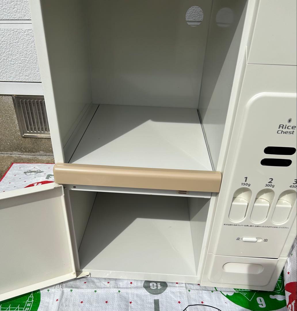 中古品　エムケー精工　キッチン収納庫　米びつ　FKD－206