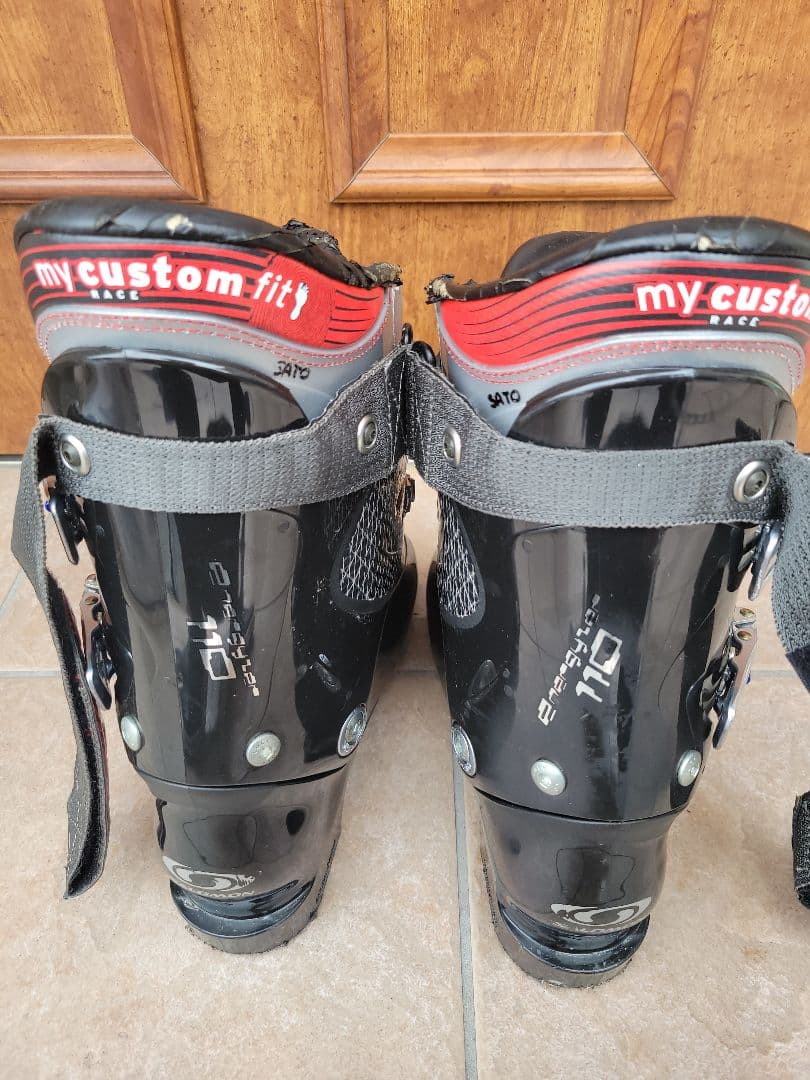 SALOMON　FALCON　24センチ