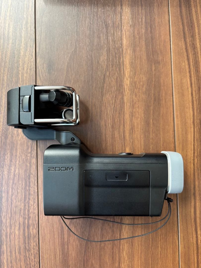 ビデオカメラ ZOOM Q8