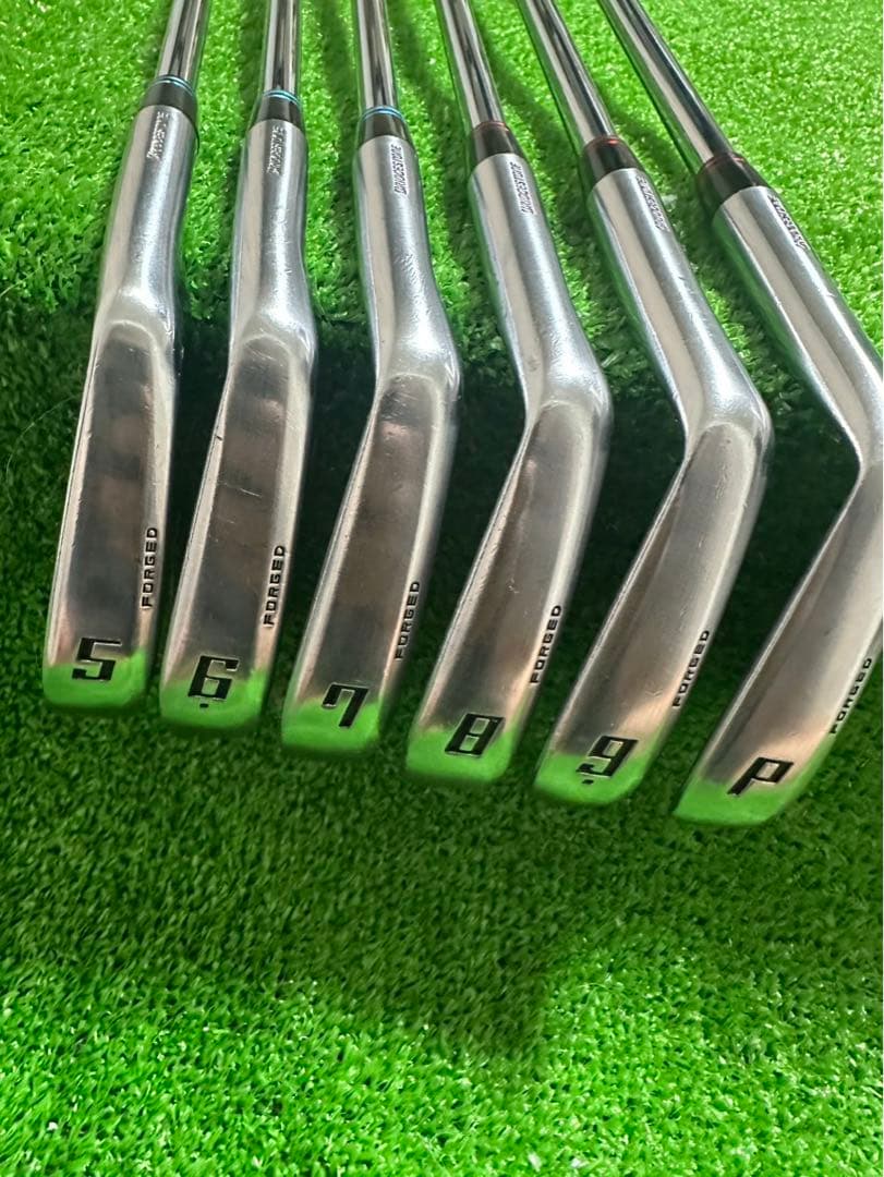 BRIDGESTONE ツアーステージ909ブレード