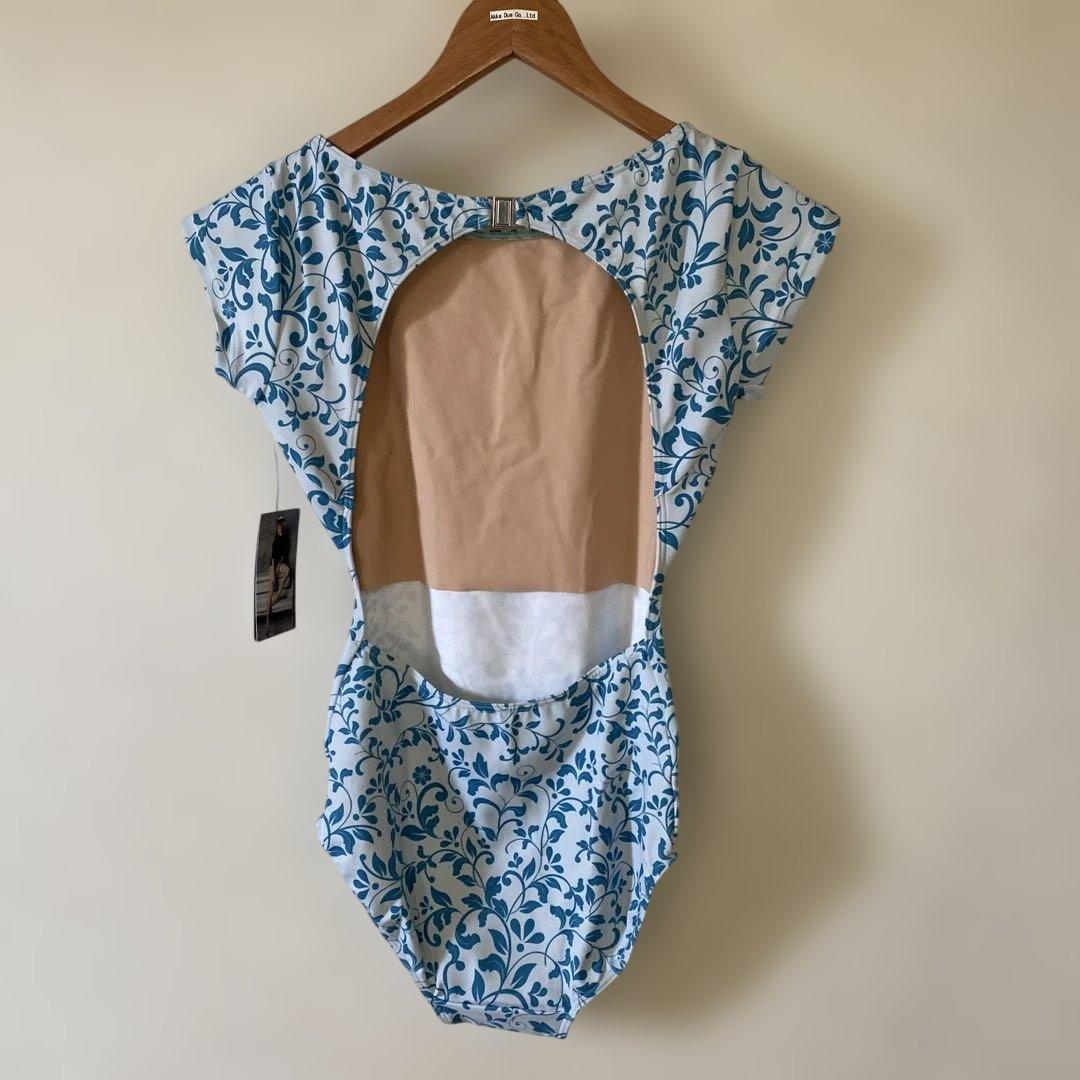 ［新品］eleve青い花柄オープンバックレオタード